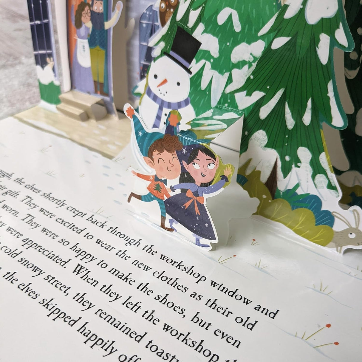 The Elves and the Shoemaker - Children’s Christmas Pop-Up Book