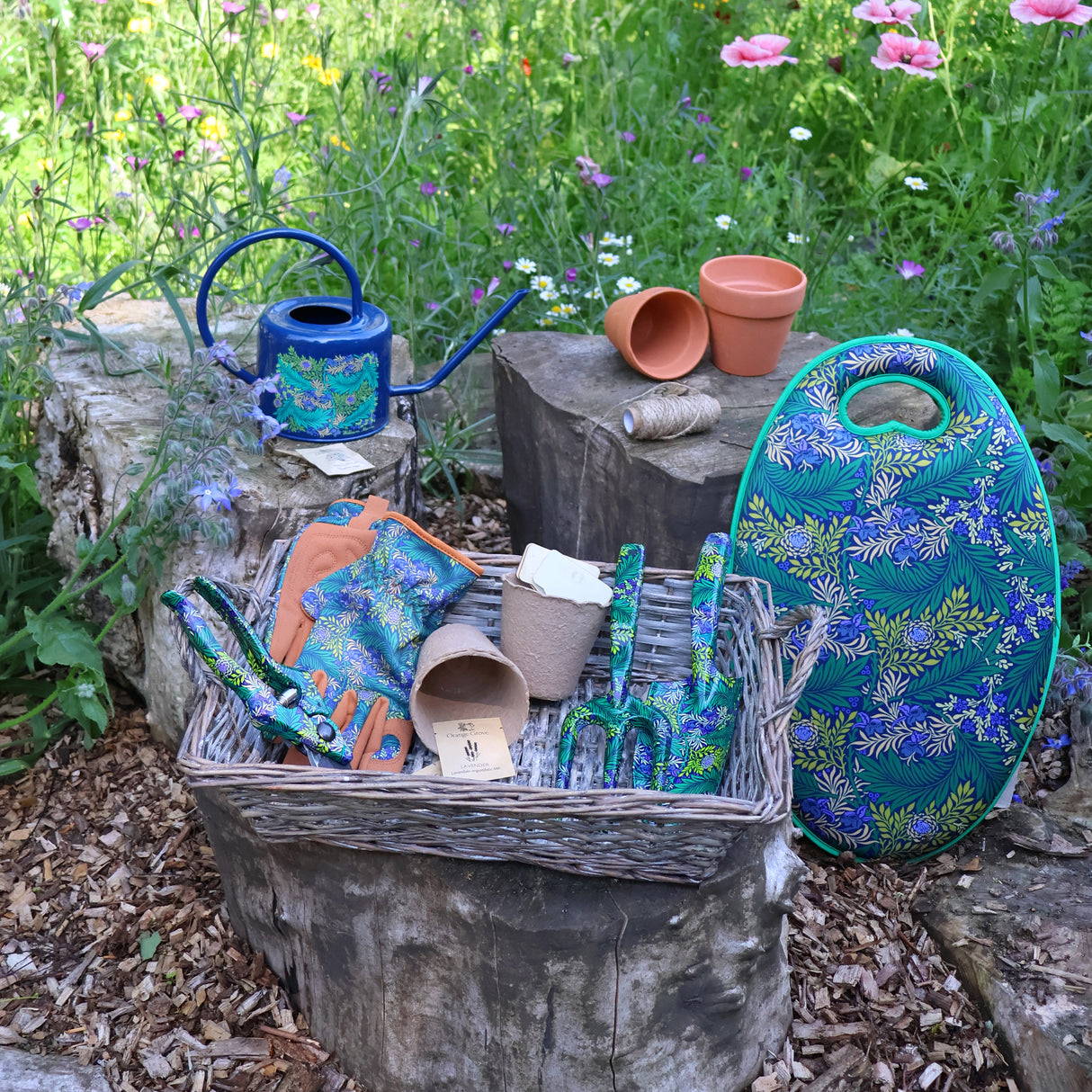 Watering Can – William Morris Larkspur Design