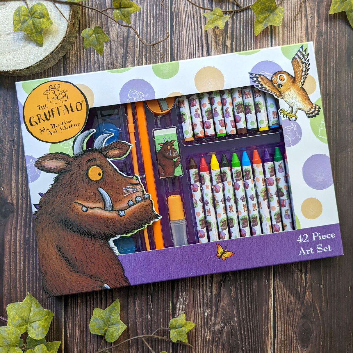 The Gruffalo Children's 42 Piece Art Set  - For Ages 3 to 8 Years - Includes Paints and Crayons