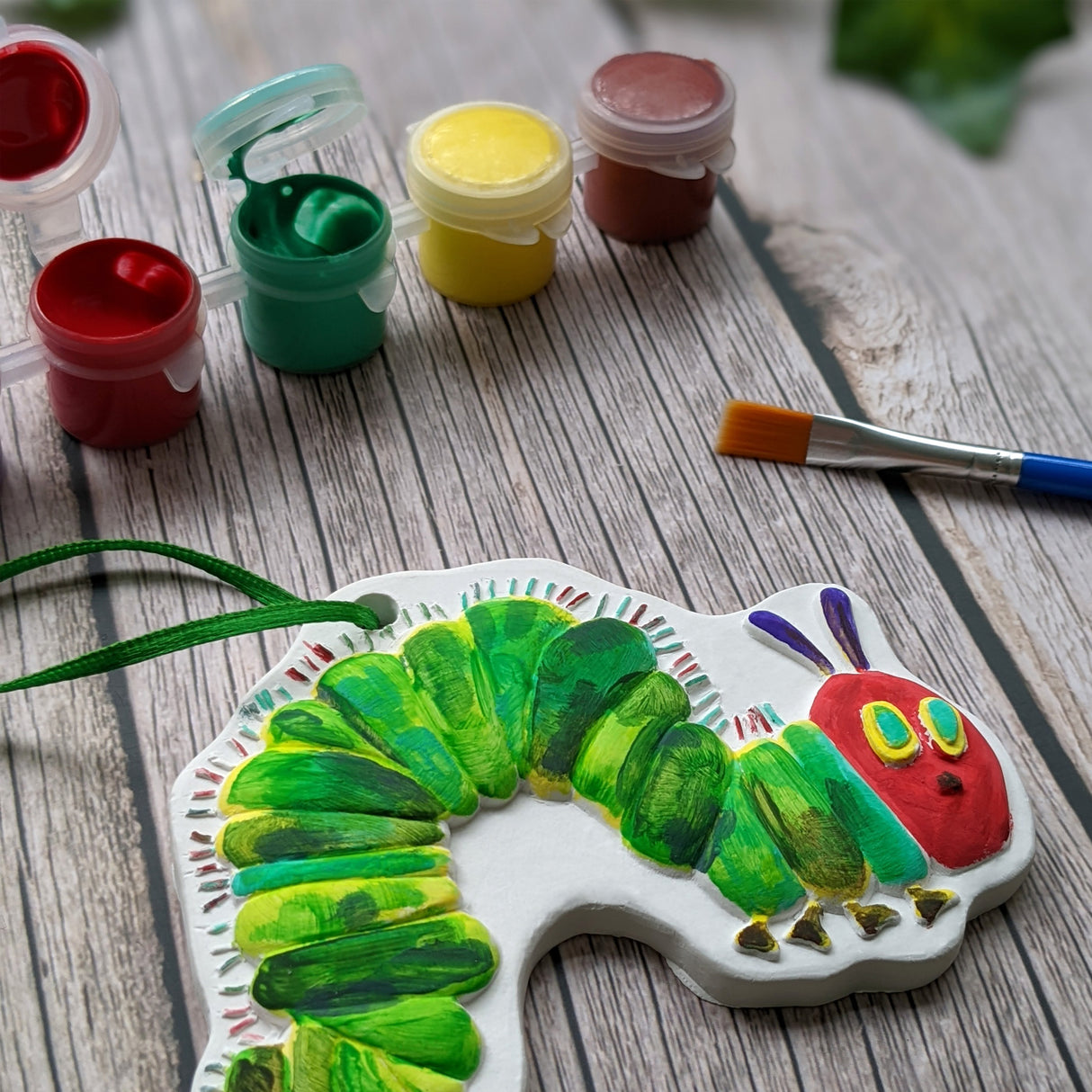 The Very Hungry Caterpillar Children's Art Activity Set - Includes Paints, Crayons and Stickers