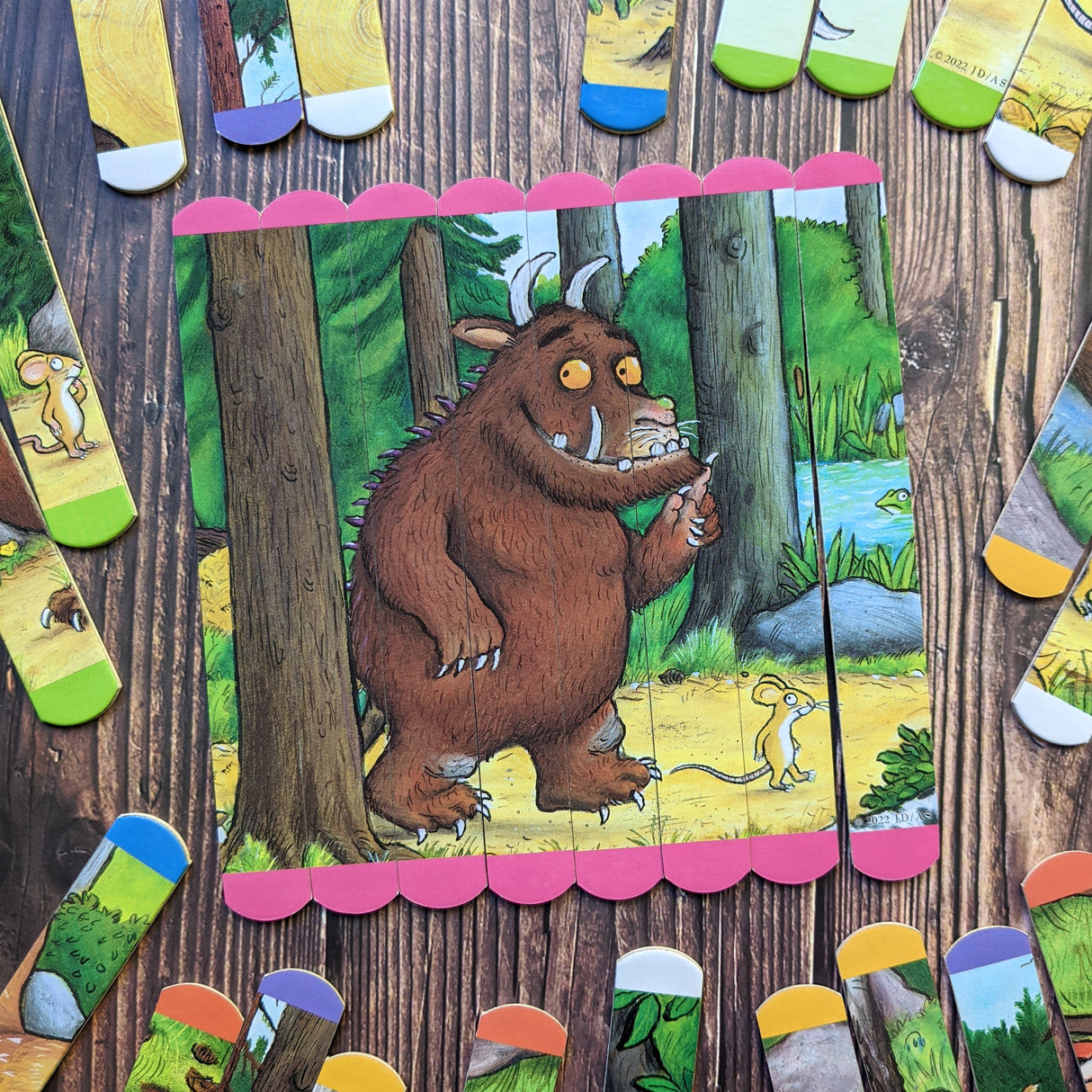 The Gruffalo Lolly Stick Puzzle - Create 5 Double Sided Lolly Stick Scenes