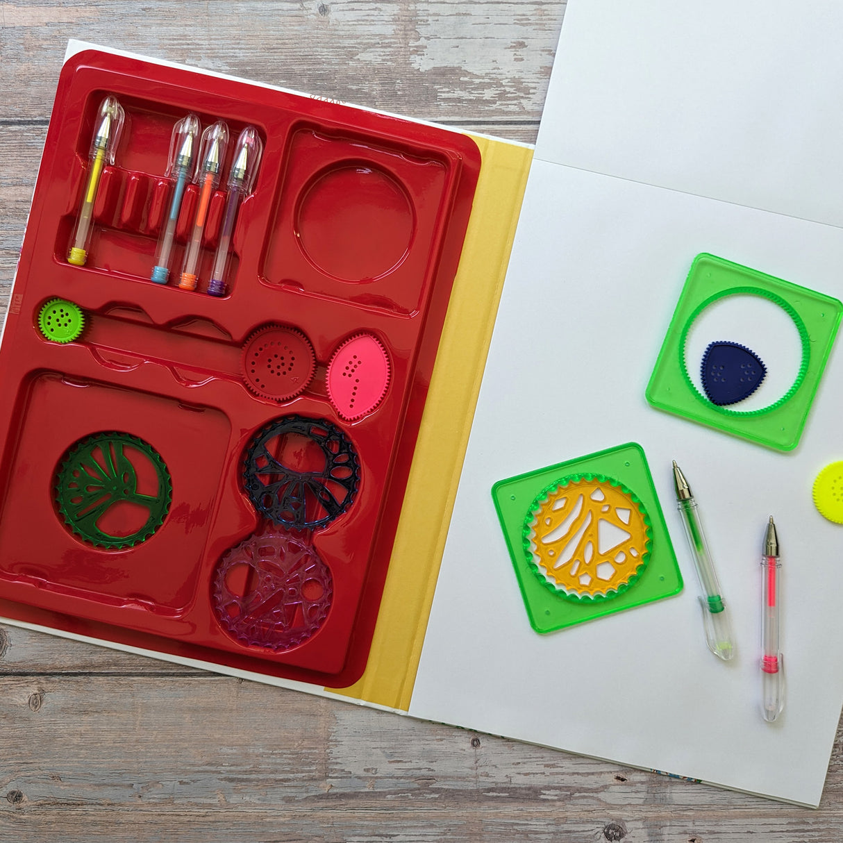 Get Creative With Spiro Wheels - Children's Activity Book - Includes Pad, Pens and Wheels